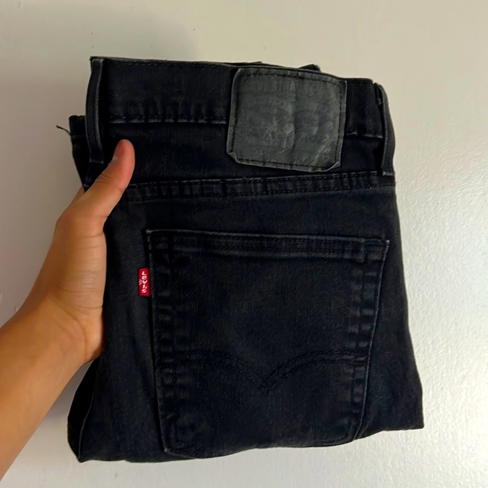 black Levi skinny jean